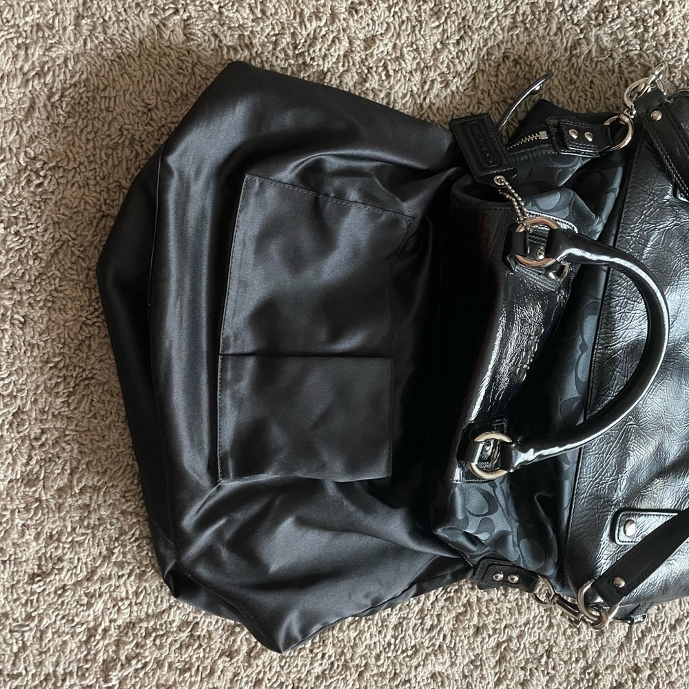 Coach - Picture 3 of 11